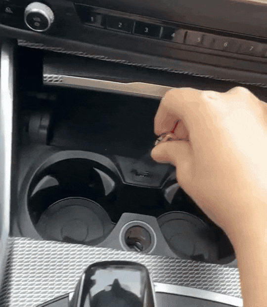 1727917317543229.gif